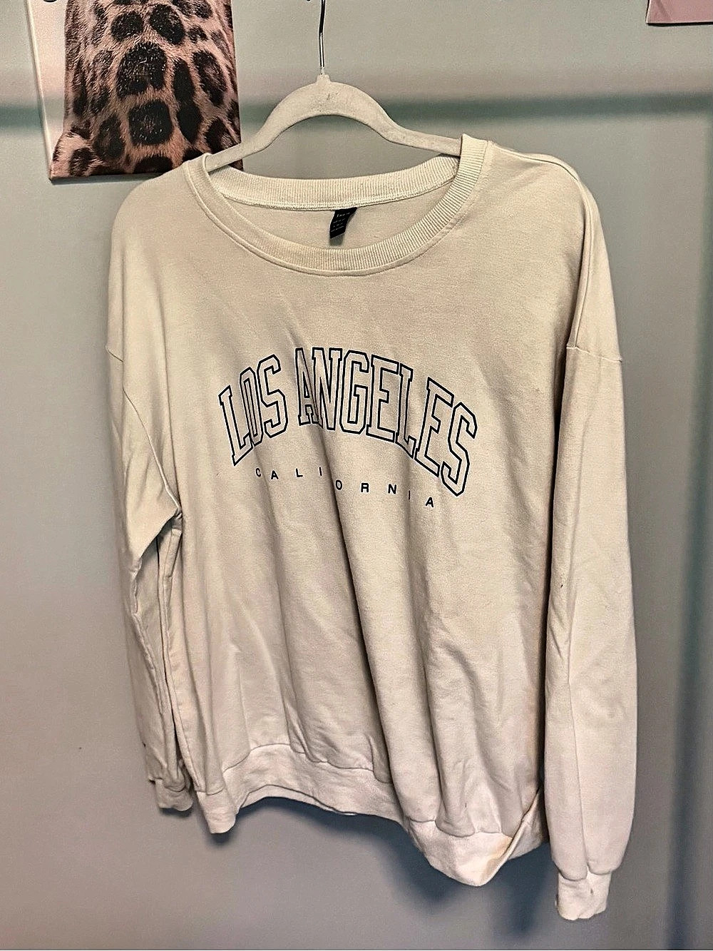 SHEIN Los Angeles California Graphic Crewneck Sweatshirt Cream